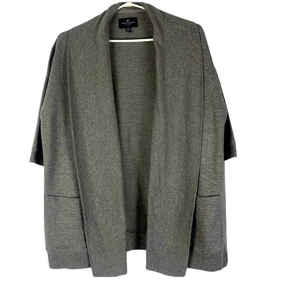 American Eagle Outfitters Sweaters - American Eagle Outfitters open face shrt sleeve cardigan Sz XS/S